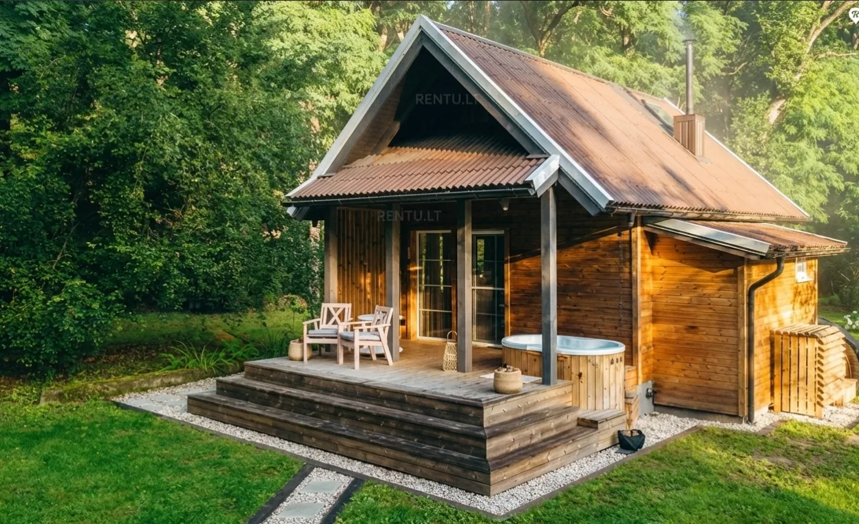 ALNUS kiemas – AKACIJOS namelis su jacuzzi